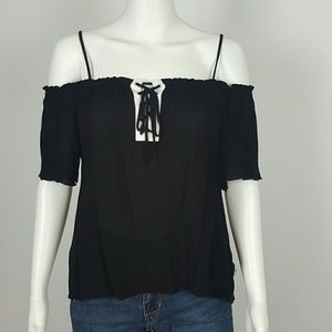 Women's off shoulder top Color Black Size Small